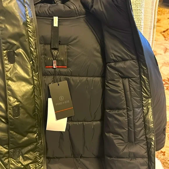 Bogner ski jacket, snow tubing Fire+Ice, NWT, size US 8